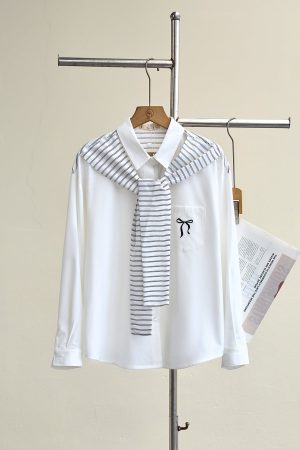 Áo sơ mi vai chờm phối khăn thêu nơ - H61H26H002
